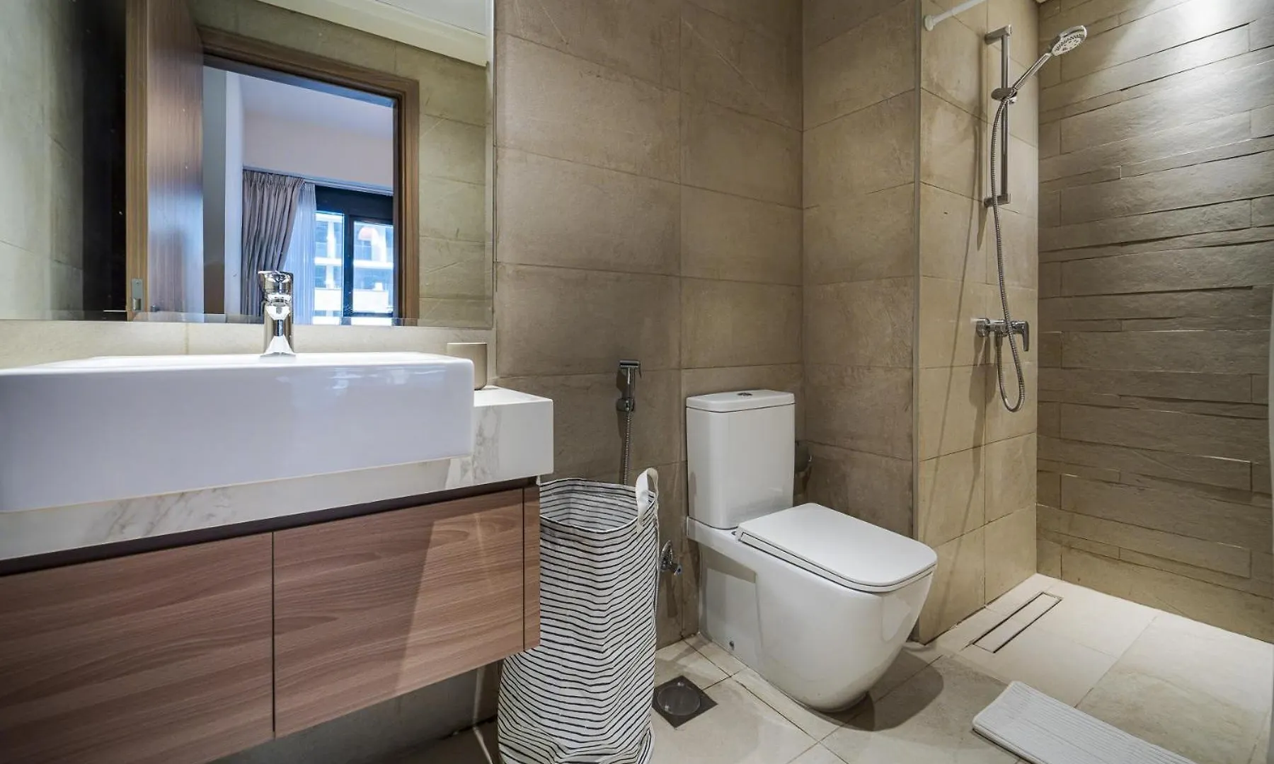 Stylish 1 Bedroom Apartment In Meydan Dubai